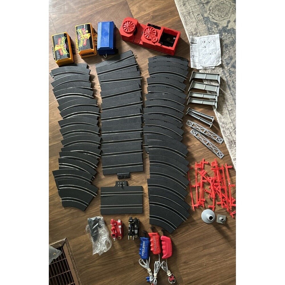 Vintage Slot Car race track 73 Pieces